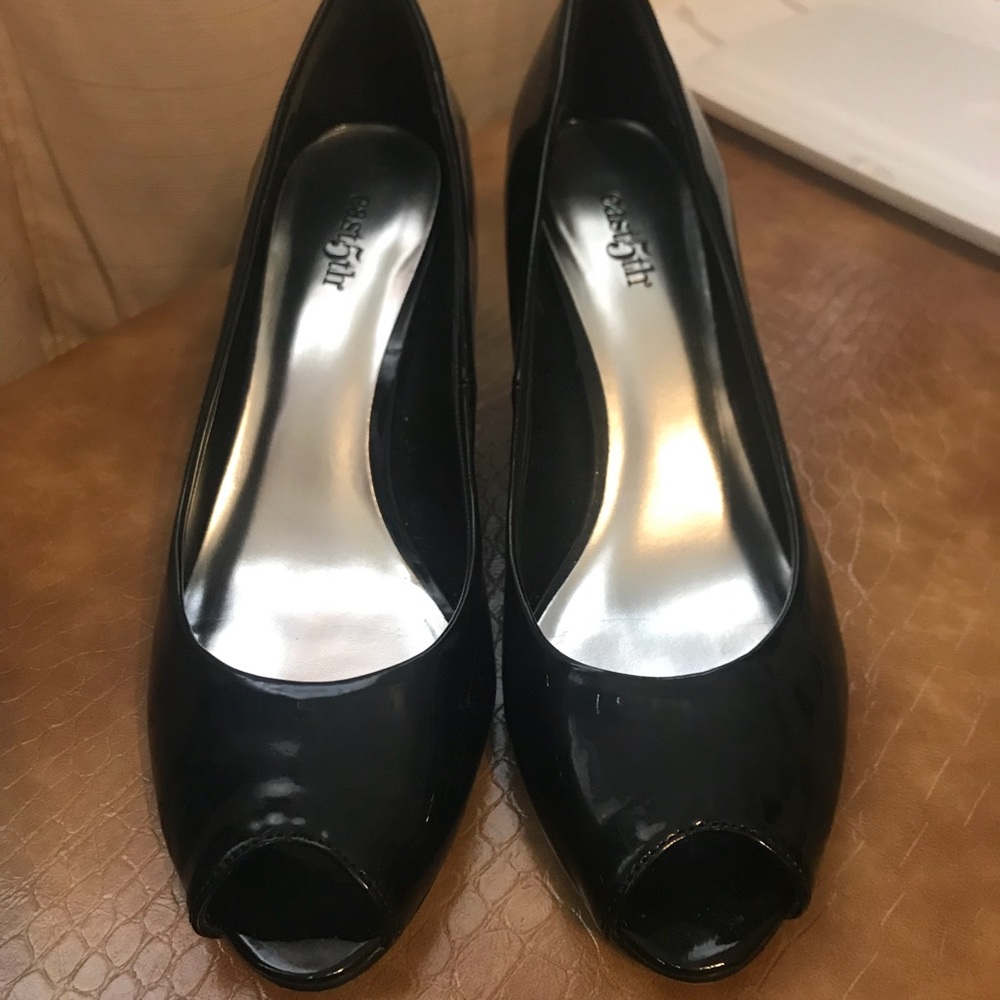 Black peep toe heels